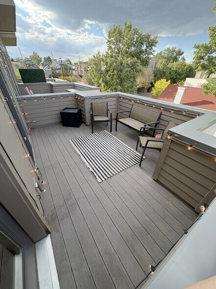 Patio/Balcony - 2120 Decatur St