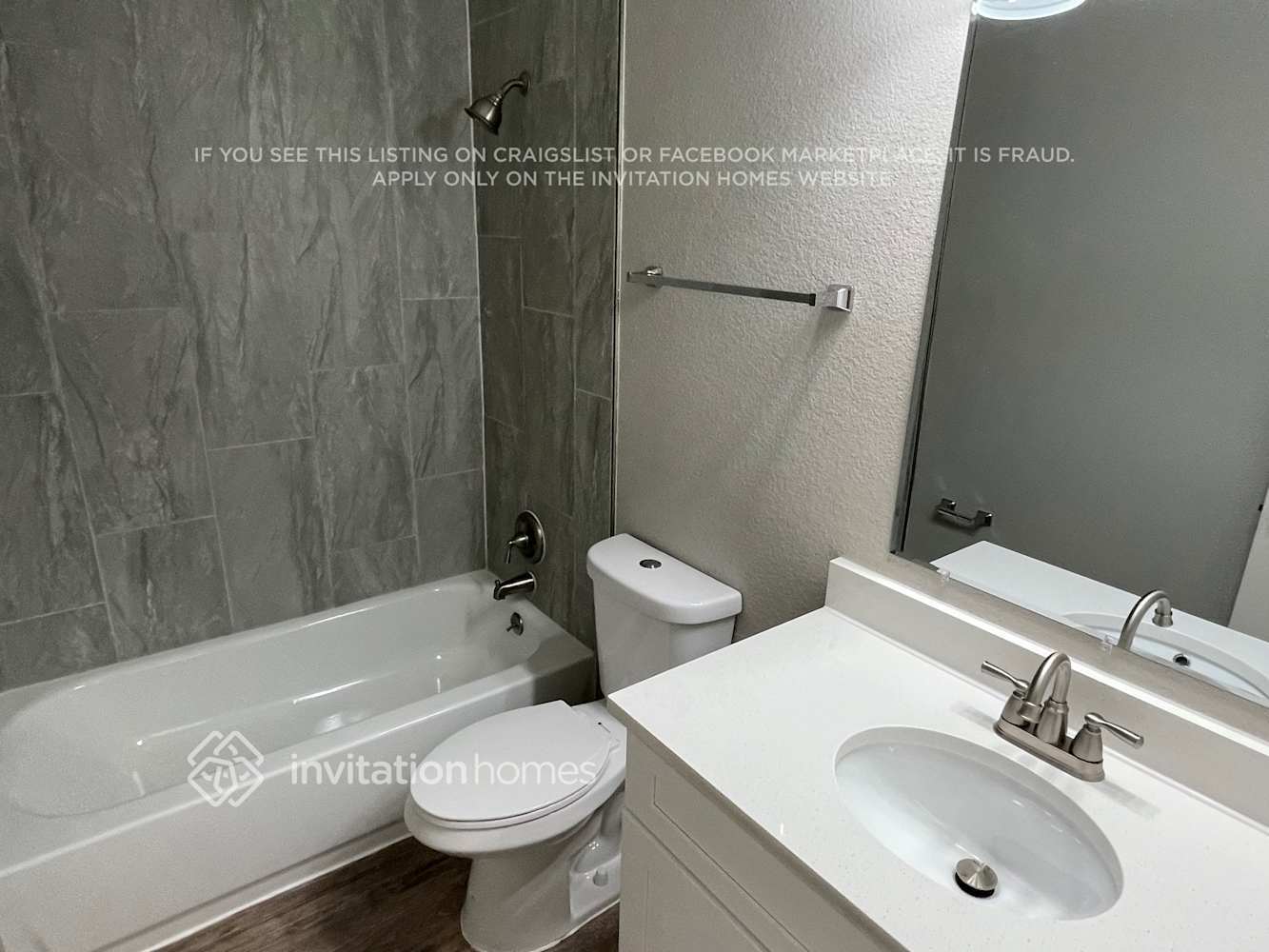 Building Photo - 6142 Oakwood Blvd