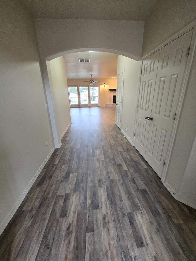 Building Photo - 1255 Woodmoor Acres Dr