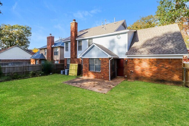 Building Photo - 6491 Tarus Dr