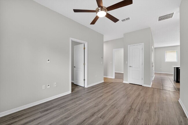 Building Photo - 17948 Passionflower Cir