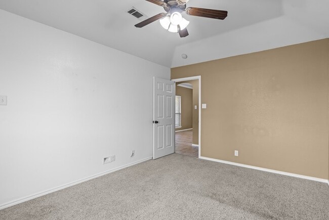 Building Photo - 4900 Rio Grande Ave