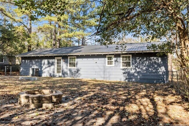 Building Photo - 216 Treadway Ct