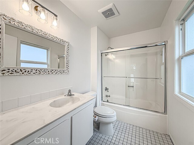 Building Photo - 5625 Slicers Cir