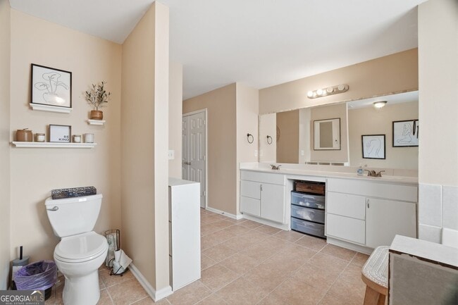 Building Photo - 3951 Oak Field Dr