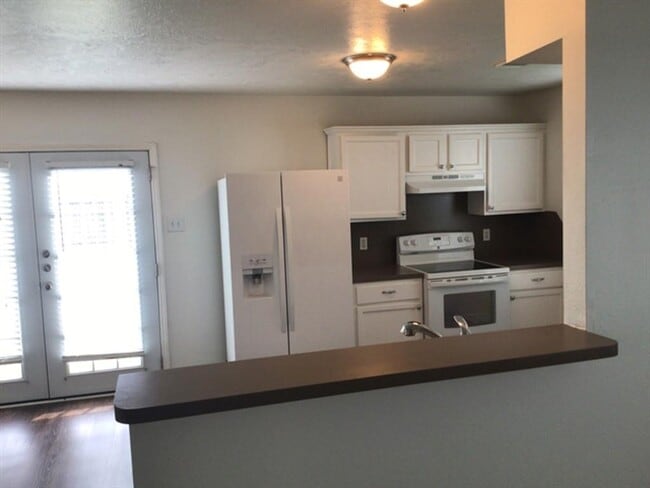 Building Photo - 5403 Coastal Way