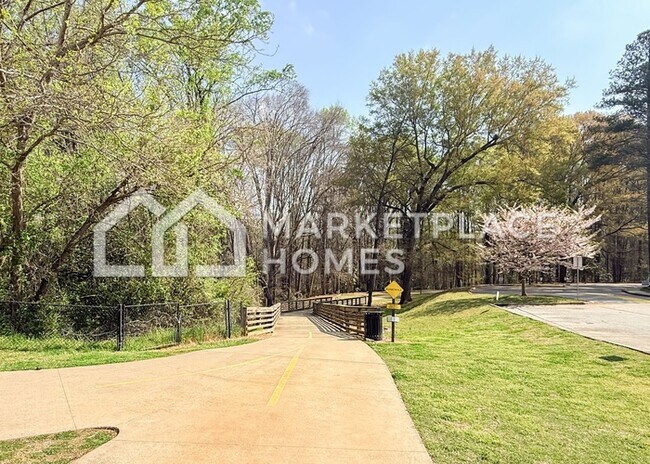 Building Photo - 3594 Parkhaven Pl