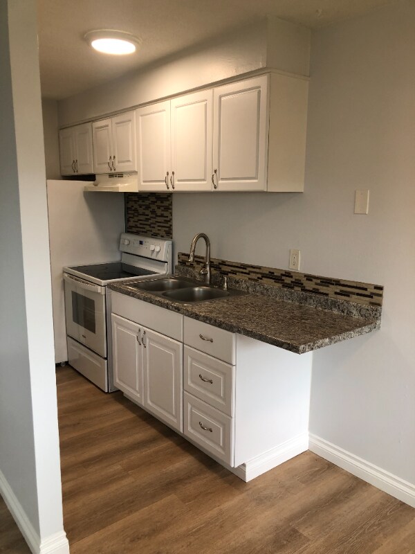 Primary Photo - 8000 NE Hwy 99