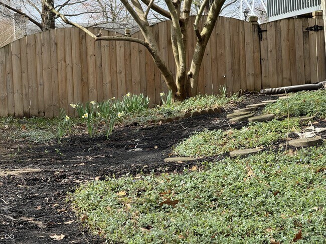 Building Photo - 7620 Snowflake Dr