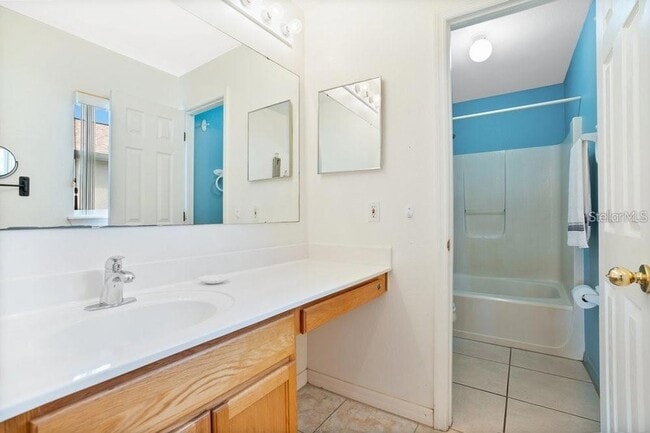 Building Photo - 50989 U S 27 Unit