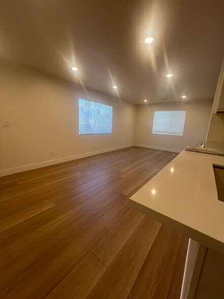 Building Photo - 266 Witmer St