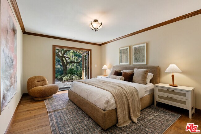 Building Photo - 3911 Oeste Ave