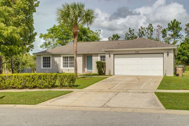 Primary Photo - Clermont 3 Bed 2 Bath w/ Community Pool an...