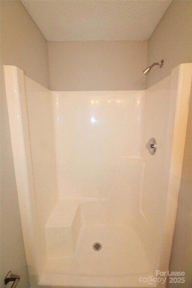 Building Photo - 409 Peachtree Rd