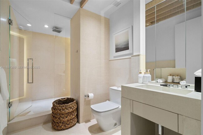 Building Photo - 102 24th St