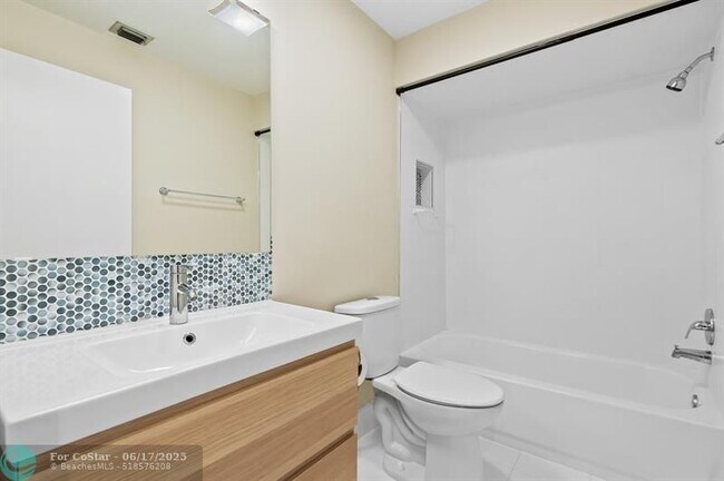 Building Photo - 5550 NW 61st St