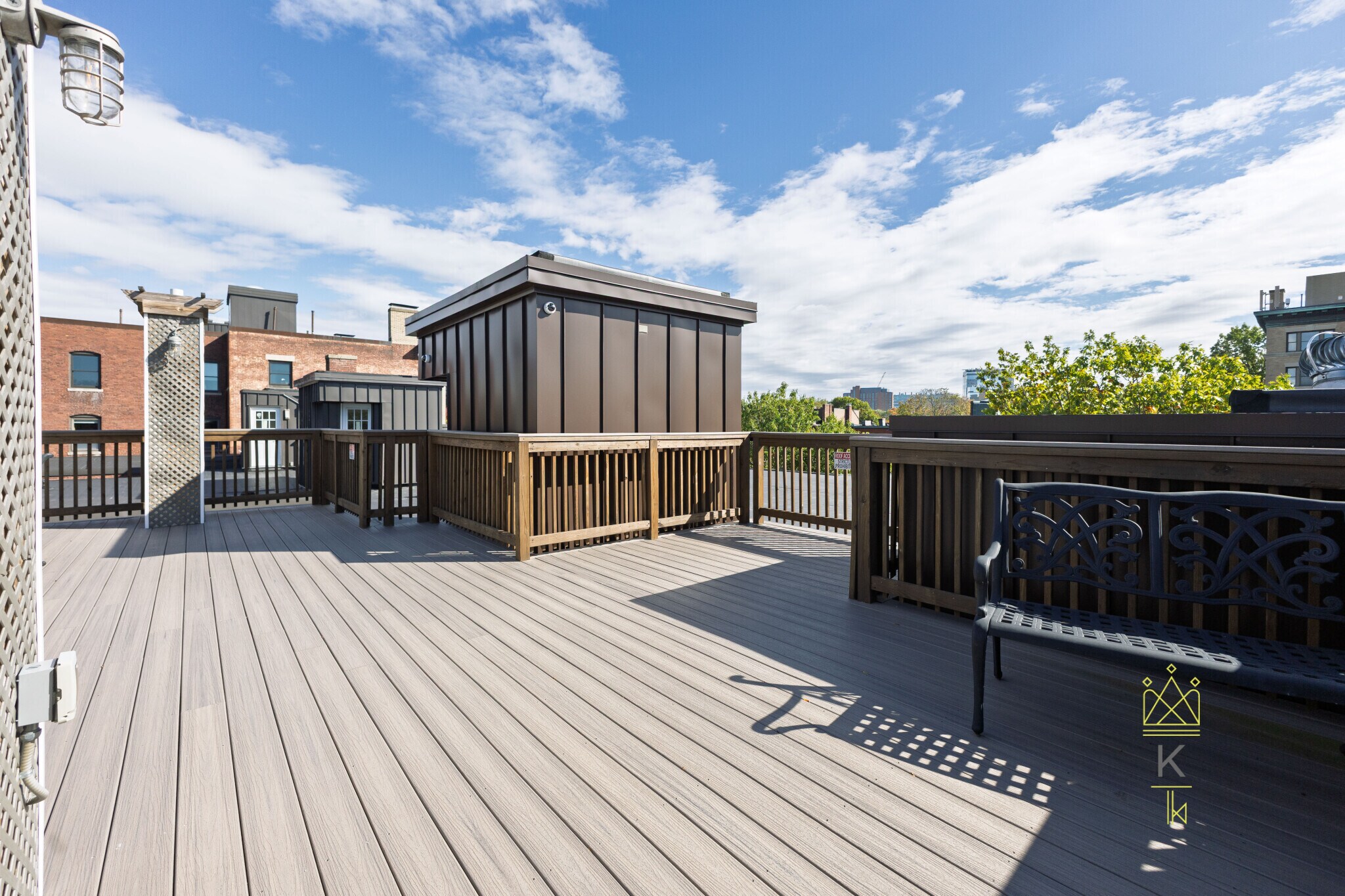 Building Photo - 1090 Beacon St