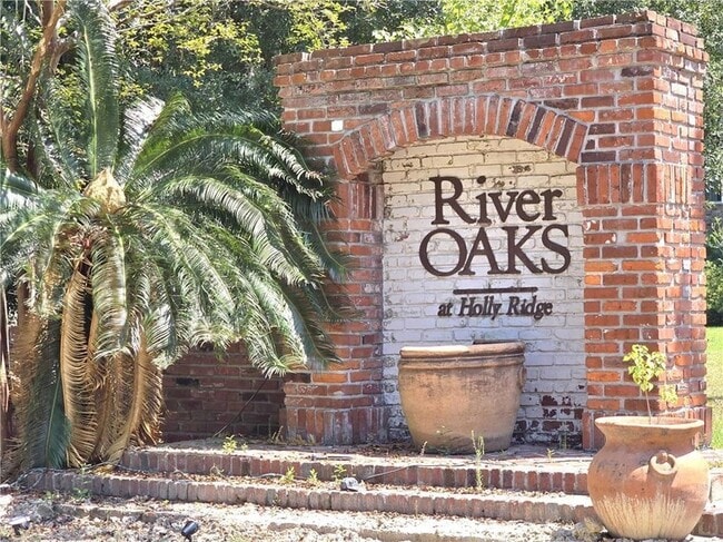 Building Photo - 1045 Claire Dr