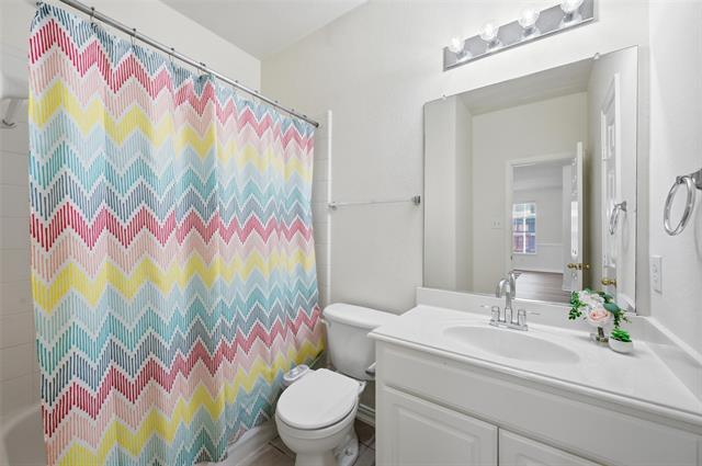 Building Photo - 1718 Clarke Springs Dr