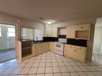 Building Photo - Beautiful 3 Bedroom 2 Bathroom in Plano!