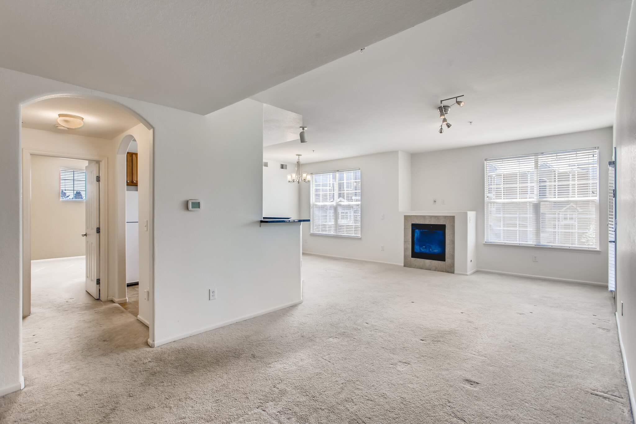 Building Photo - 1450 Blue Sky Way