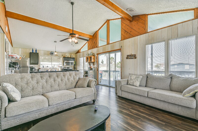 Building Photo - 4026 Kent Dr