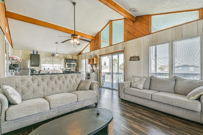 Building Photo - 4026 Kent Dr