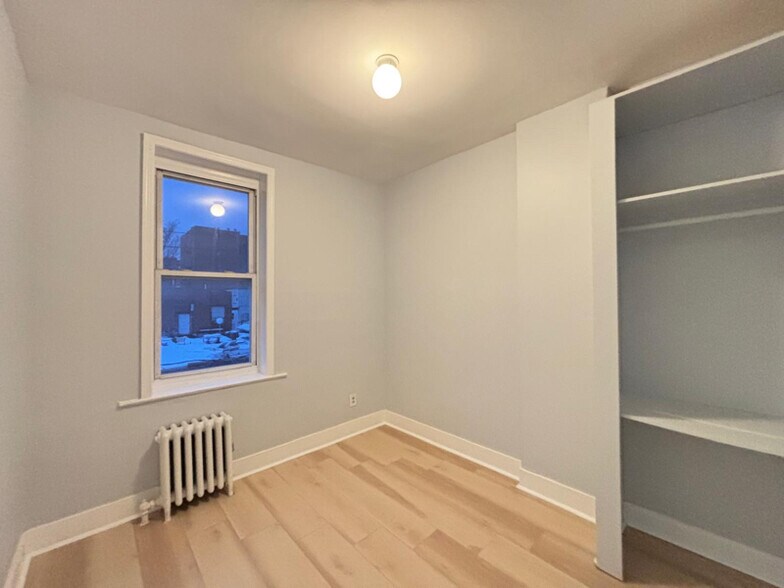 Building Photo - 211 64th St