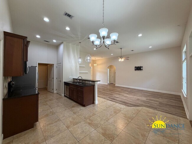 Building Photo - Spacious 4BR/2BA Home in Fort Walton Beach Near Eglin Parkway!