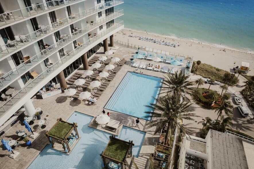 Building Photo - 4111 S Ocean Dr