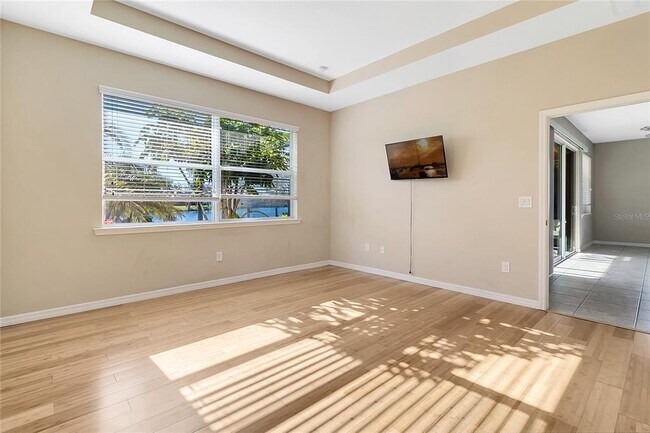 Building Photo - 6289 Falcon Lair Dr