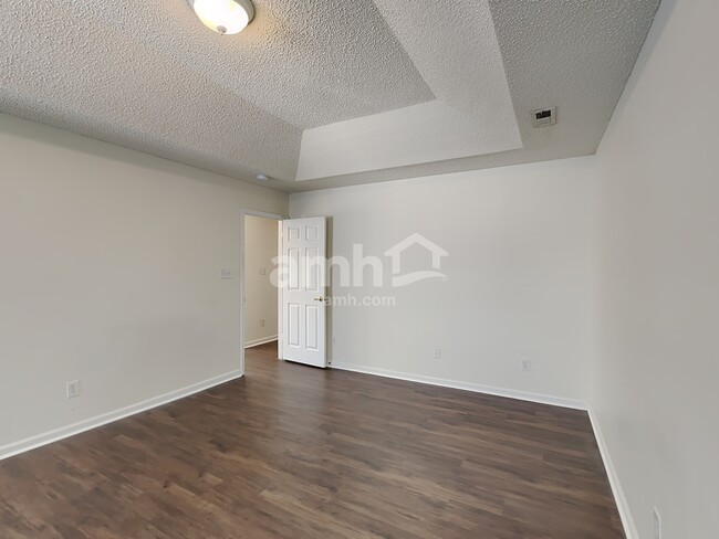 Building Photo - 516 Grantham Ln