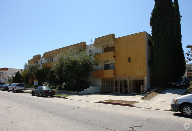 Primary Photo - 435 N Serrano Ave
