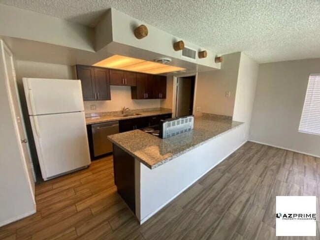 Building Photo - 3 bedroom 2 bath home