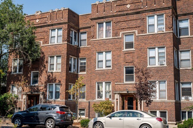 Primary Photo - Uptown / Ravenswood - Studio - w/ Deck