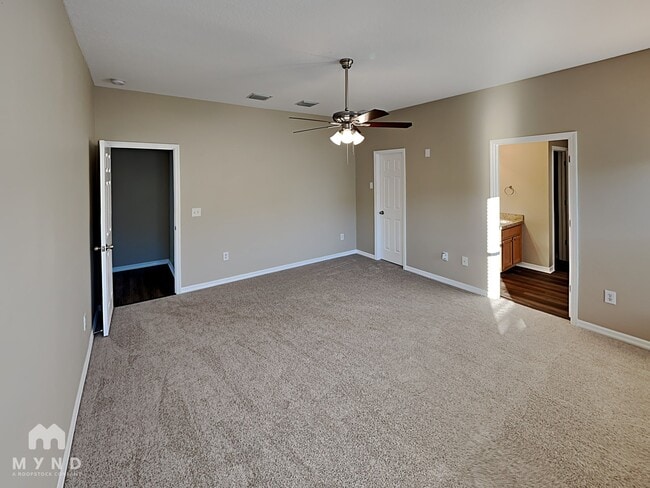 Building Photo - 10121 Celtic Ash Dr