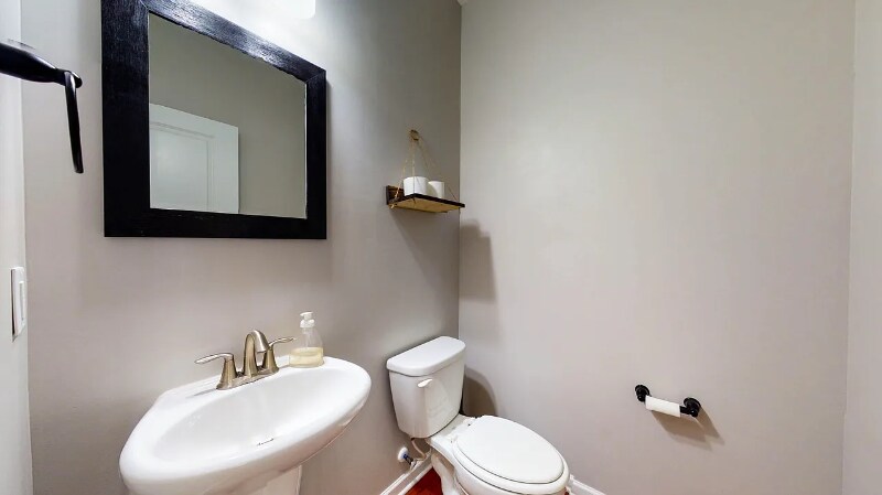 Building Photo - 106 Blackwater Way