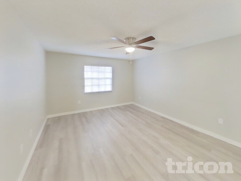 Building Photo - 13079 Spencer Ct