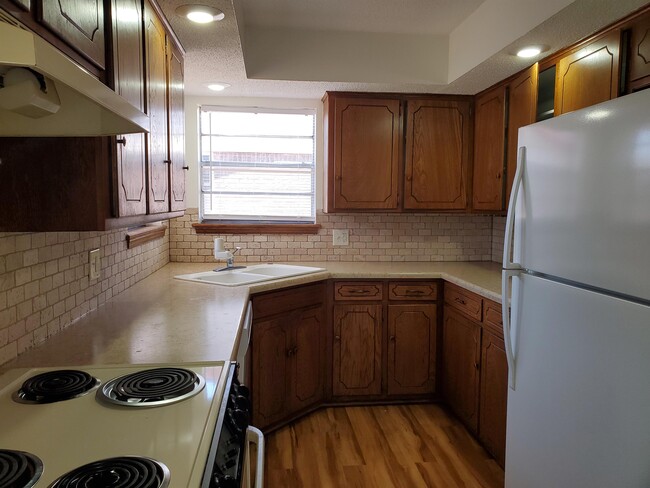 Building Photo - 709 Quapaw Dr