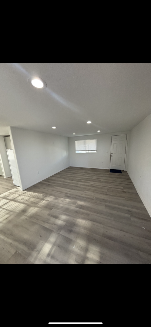 Building Photo - 2 bedrooms 1 bath home in San Diego