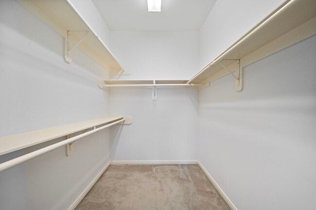 Building Photo - 90 McGowen St