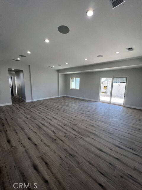 Building Photo - 16152 Rinaldi St