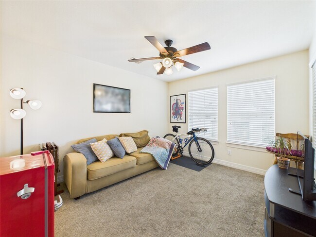 Building Photo - 22 Tassia Ln