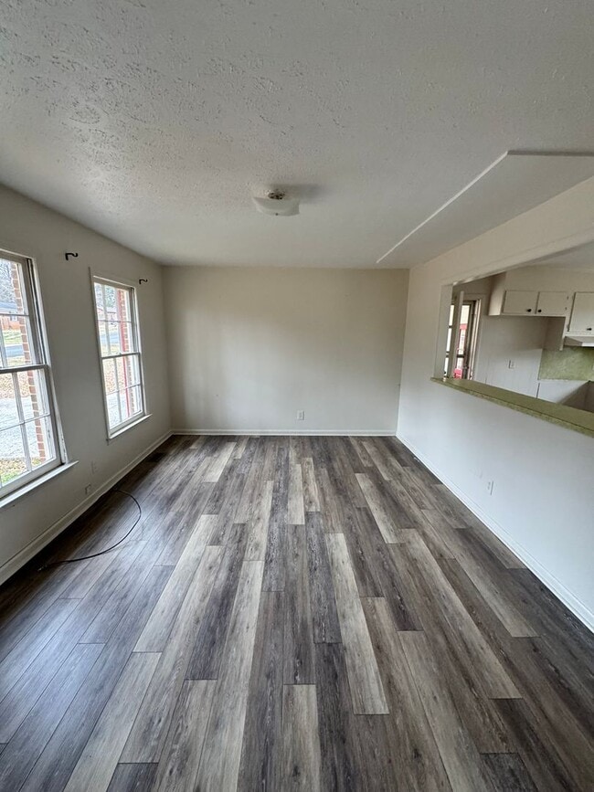 Building Photo - 3/1 in Boiling Springs, NC