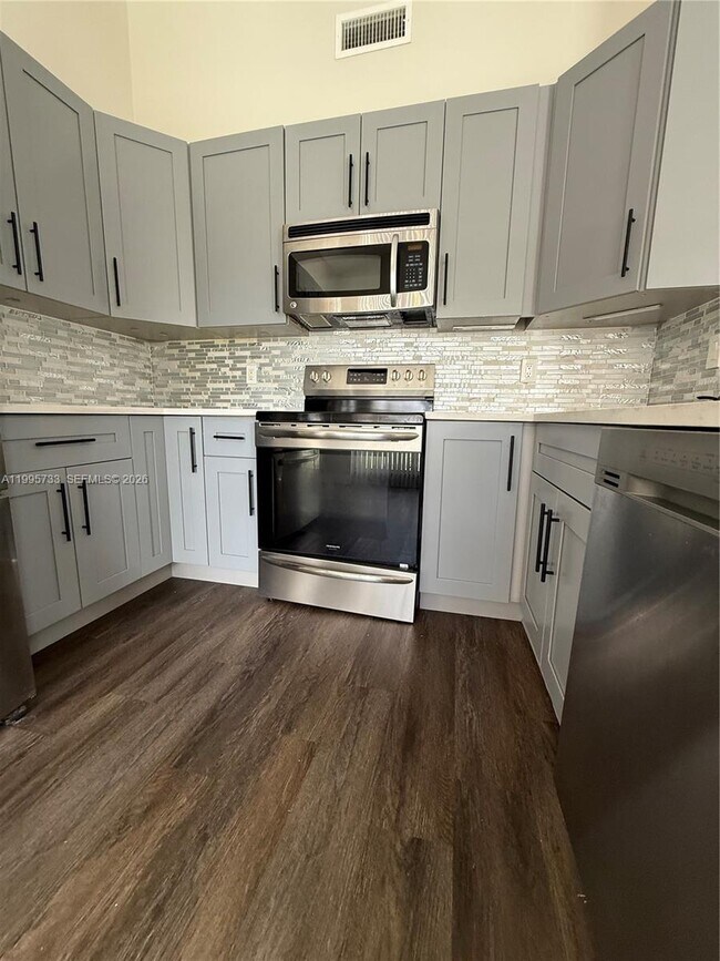 Building Photo - 8419 Garden Gate Pl