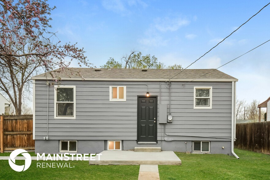 Building Photo - 1308 Havana St