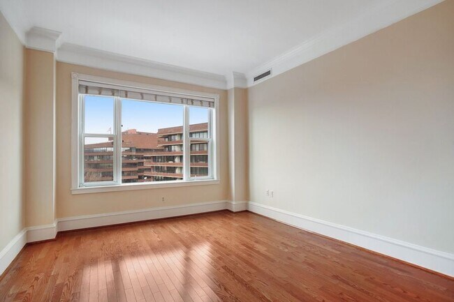 Building Photo - 2600 Pennsylvania Ave NW