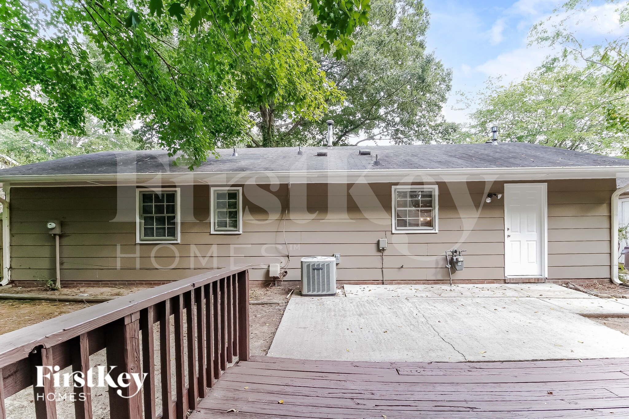 Building Photo - 1913 Middlewood Ct