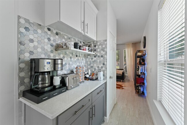 Building Photo - 10522 Badger Canyon Dr