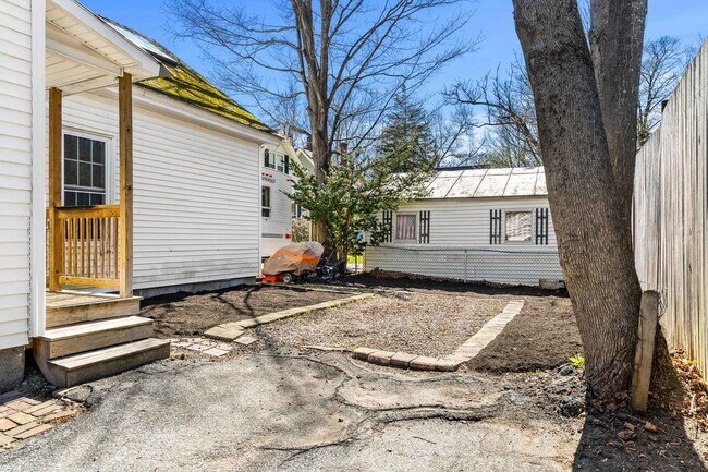 Building Photo - 95 Rumford St